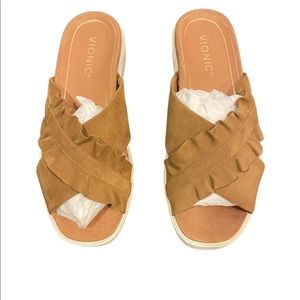 Vionic Leila Azalea Slide Sandal Wheat Sz 7